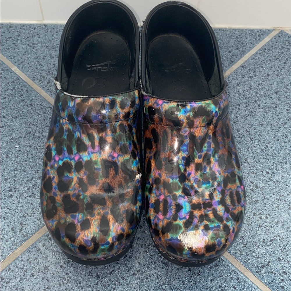 Dansko Metallic Clogs Size 38 - Picture 2 of 14